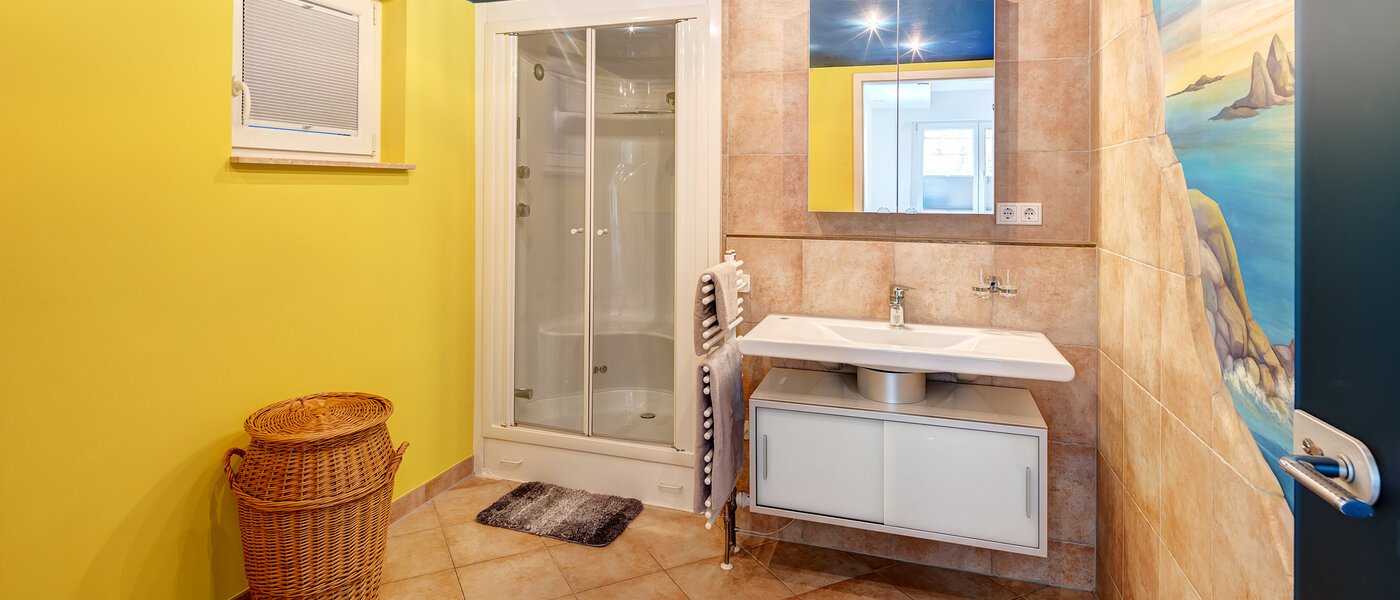 Souterrainwohnung Haar 01 Badezimmer 11871