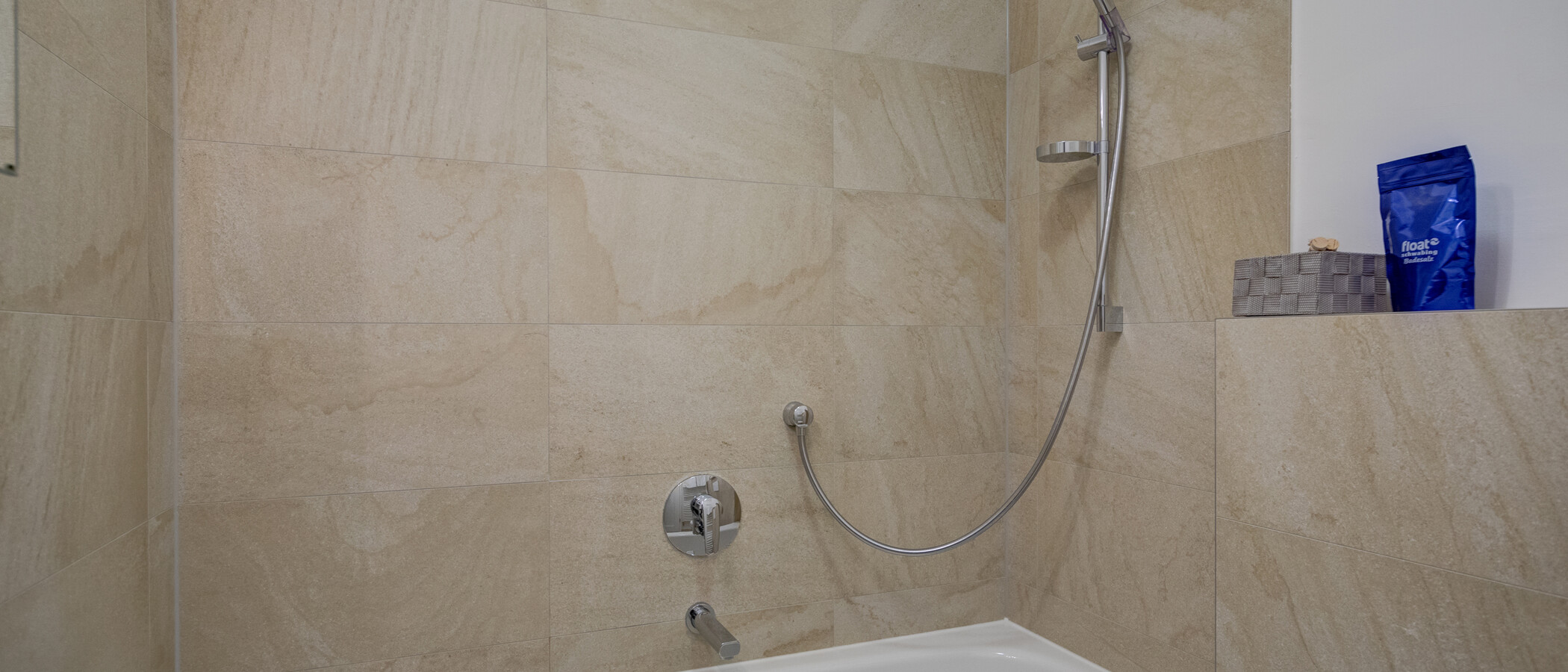 Wohnung München Schwabing (links der Leopoldstraße) 02 Badezimmer 11895