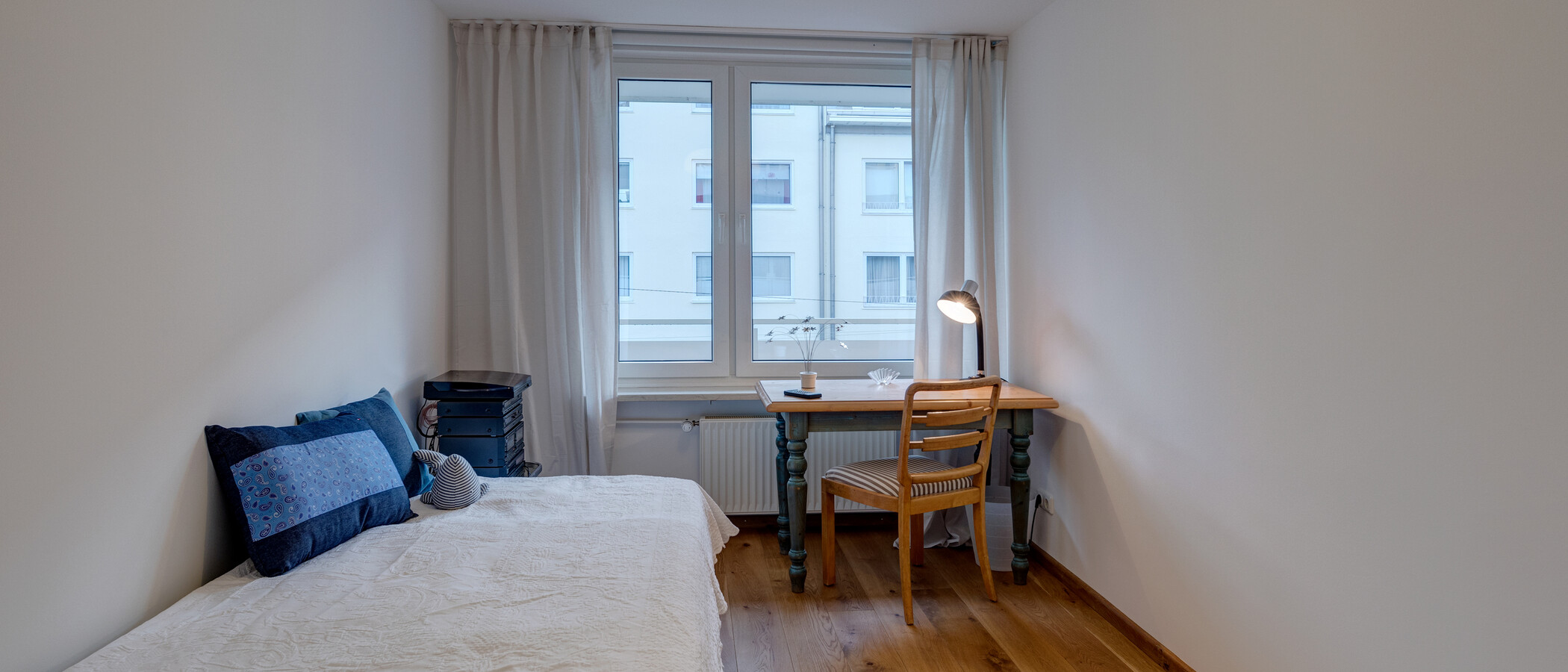 Wohnung München Schwabing (links der Leopoldstraße) 01 2. Schlafzimmer	 11895