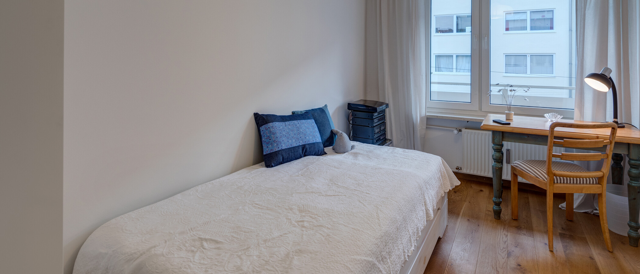 Wohnung München Schwabing (links der Leopoldstraße) 02 2. Schlafzimmer	 11895
