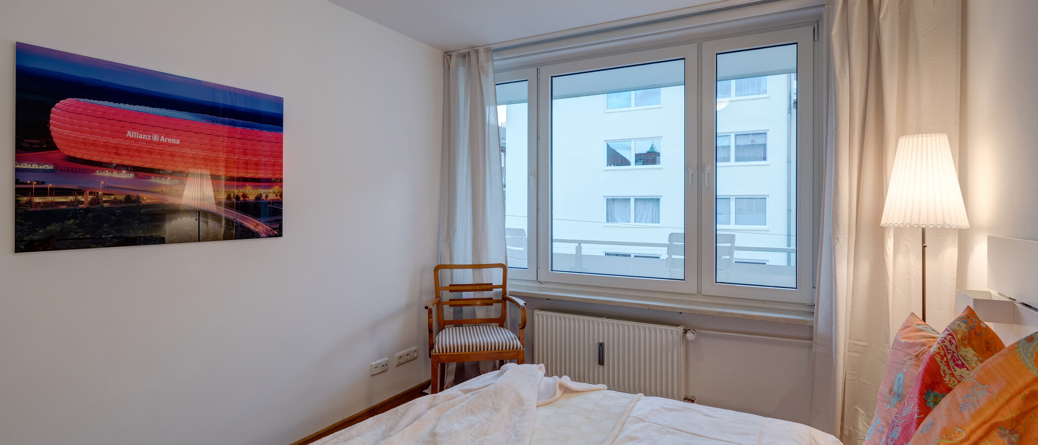 Wohnung München Schwabing (links der Leopoldstraße) 02 Schlafzimmer 11895