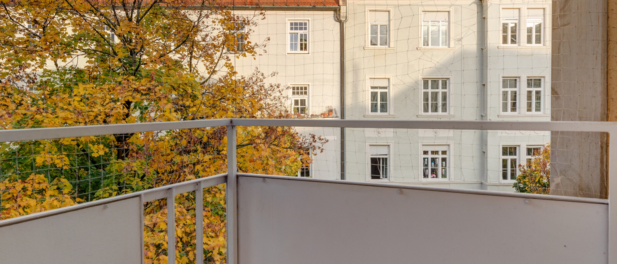 Wohnung München Schwabing (links der Leopoldstraße) 01 2. Balkon 11895