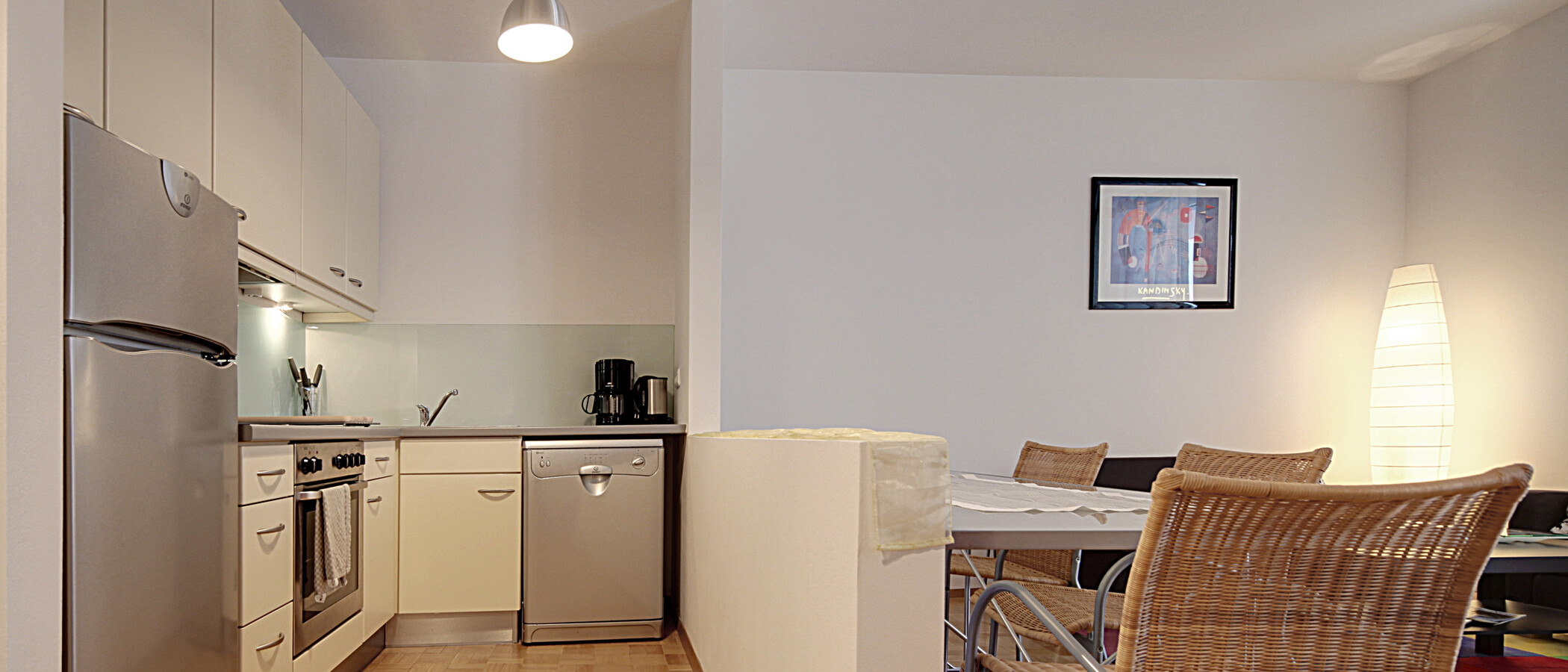 Wohnung München Schwabing (links der Leopoldstraße) 01 Küche 1191
