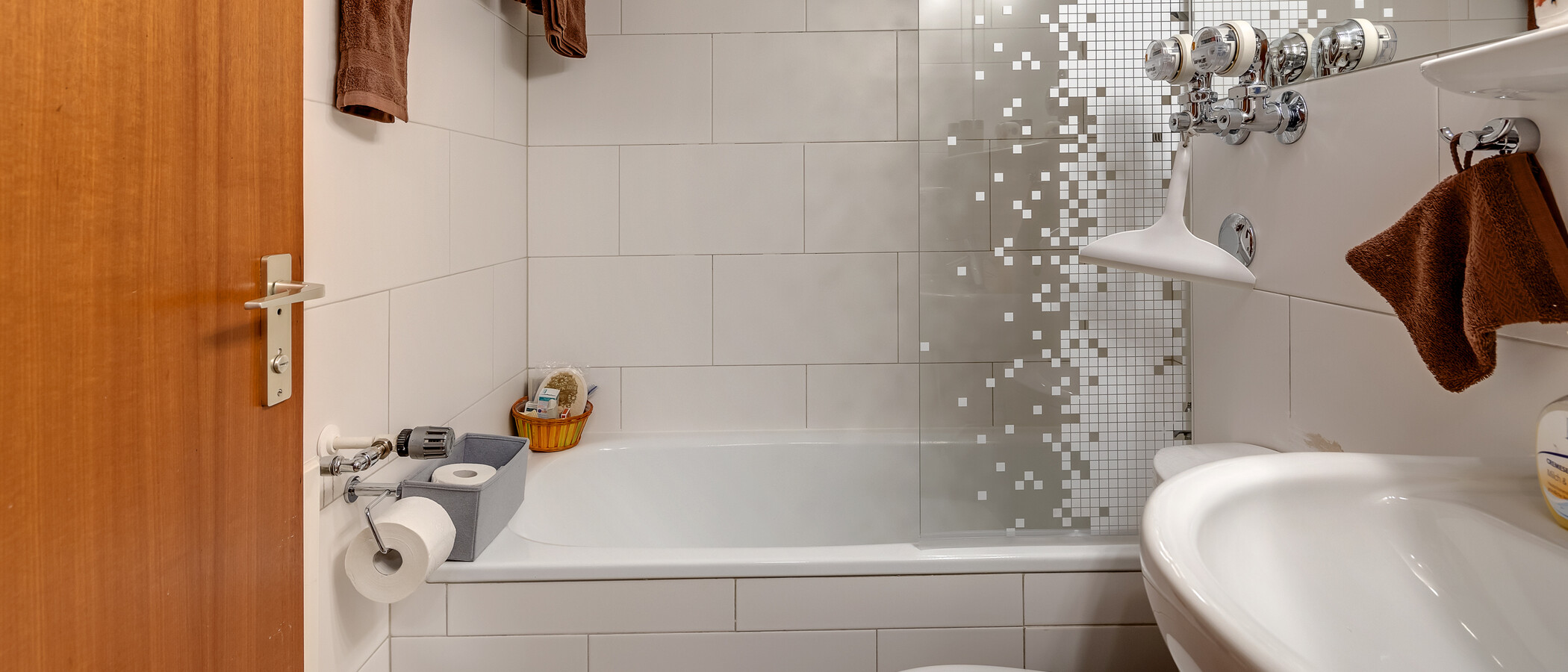 Wohnung München Obermenzing 02 Badezimmer 11911