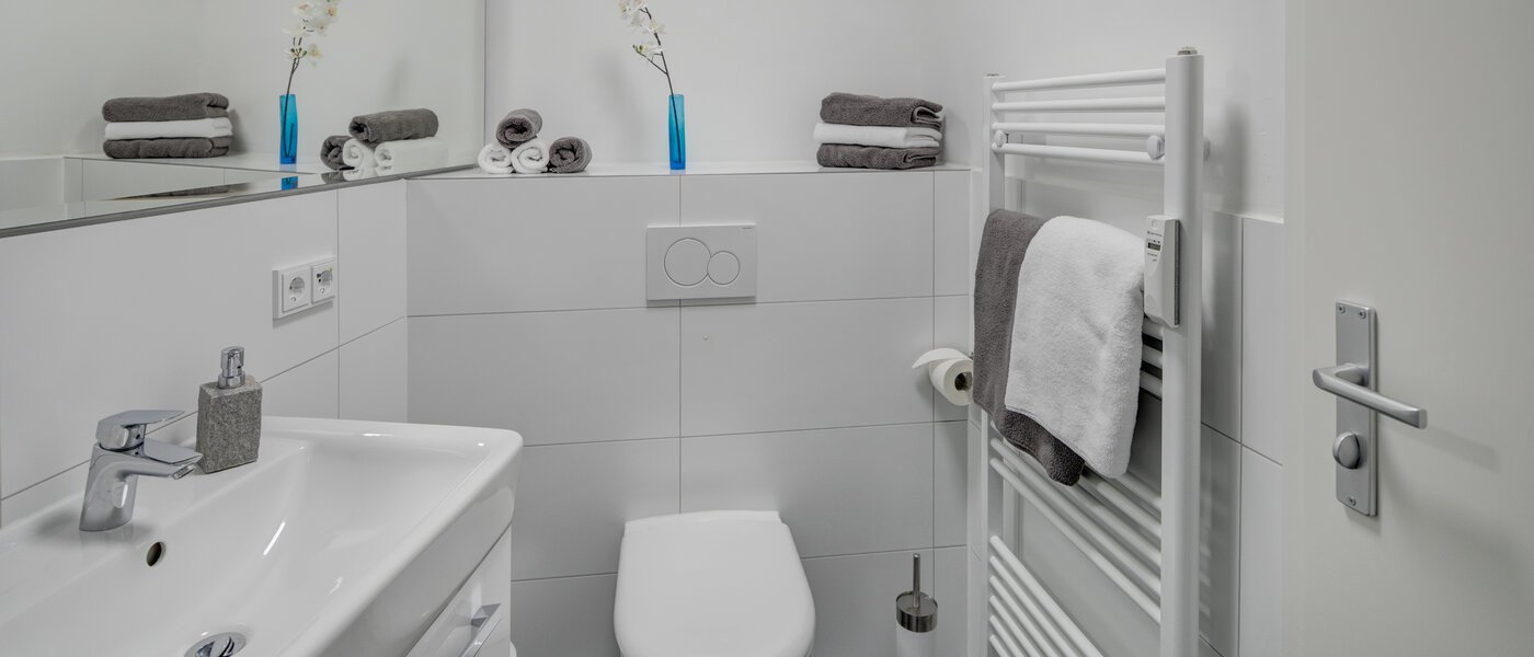 Dachgeschosswohnung München Obergiesing 05 Badezimmer 11915