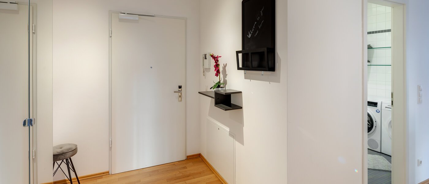 Wohnung München Schwabing (rechts der Leopoldstraße) 03 Flur/Gang 11920