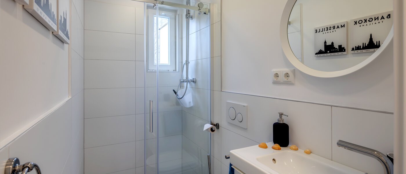Wohnung München Solln 01 Badezimmer 11930