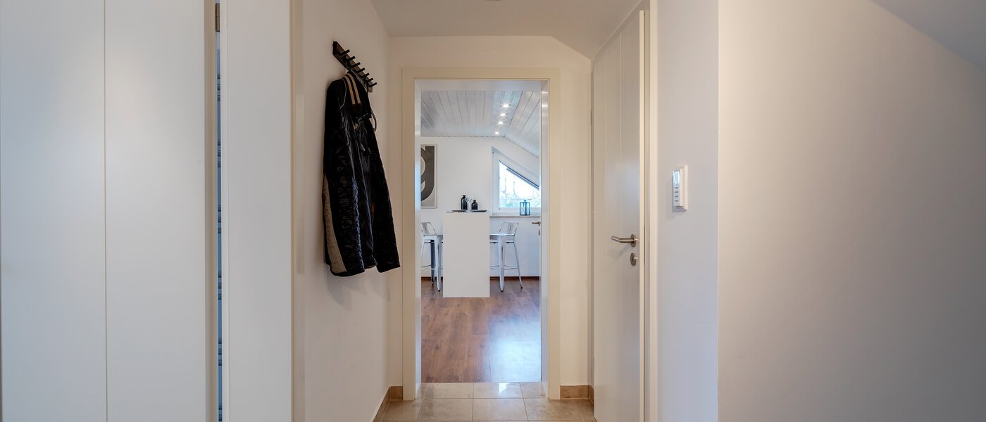 Dachgeschosswohnung München Lerchenau 02 Flur/Gang 11948