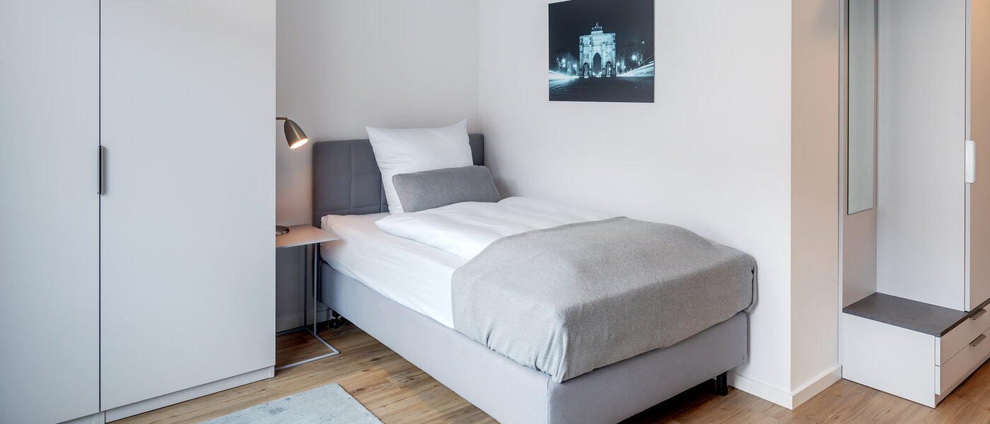 Apartment München Milbertshofen 01 Schlafbereich 11976