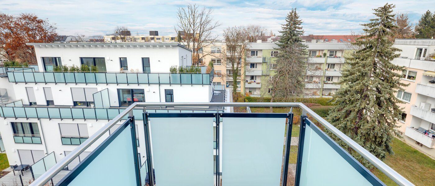 Wohnung München Milbertshofen 01 Balkon 11977