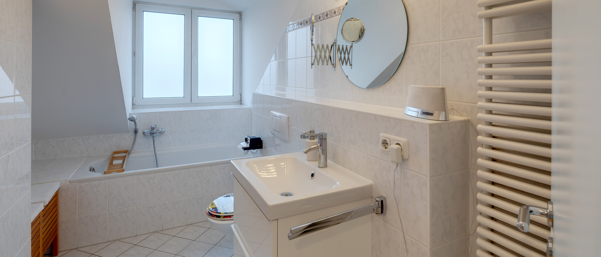 Wohnung München Milbertshofen 01 Badezimmer 11984