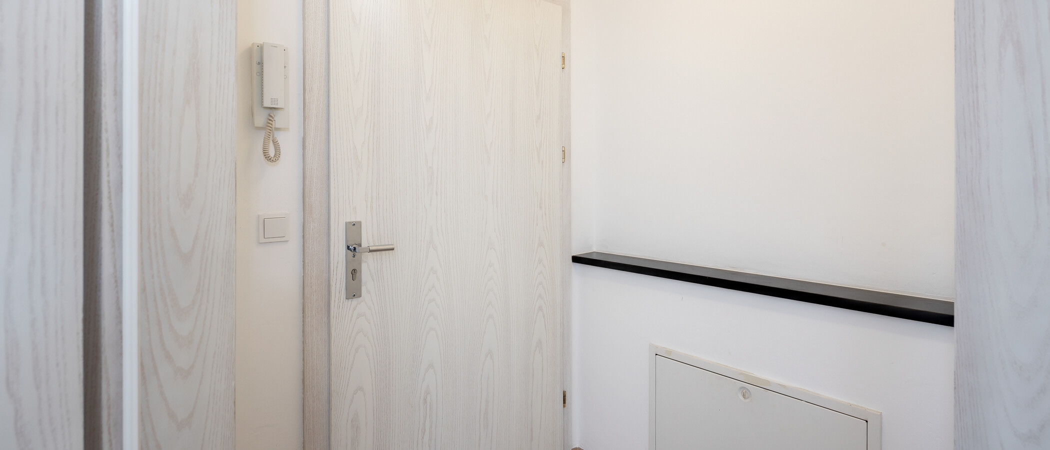 Galeriewohnung Pullach im Isartal 02 Flur/Gang 12007