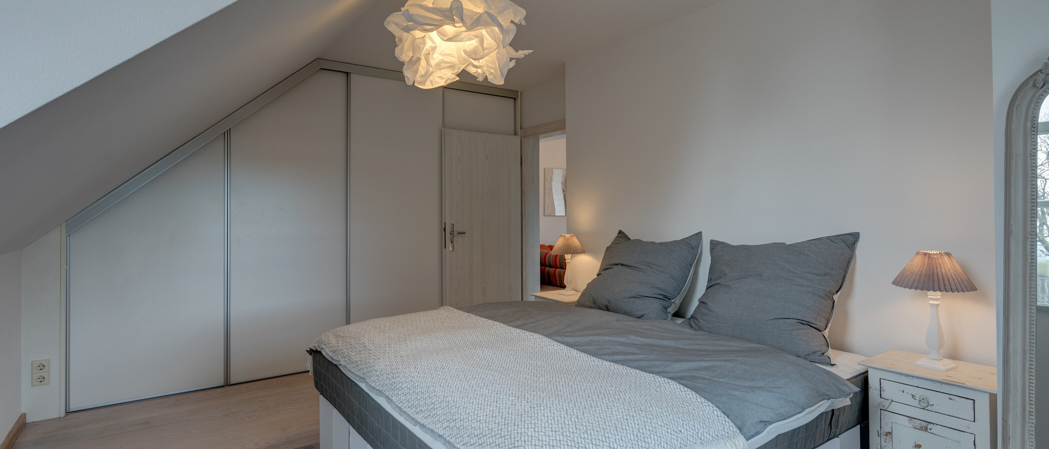 Galeriewohnung Pullach im Isartal 03 Schlafzimmer 12007