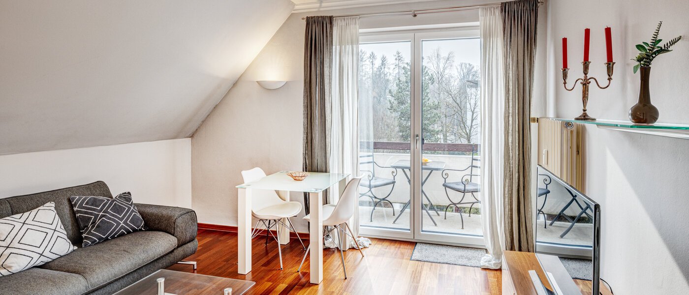 Dachgeschosswohnung München Oberföhring 02 Wohnbereich 1206