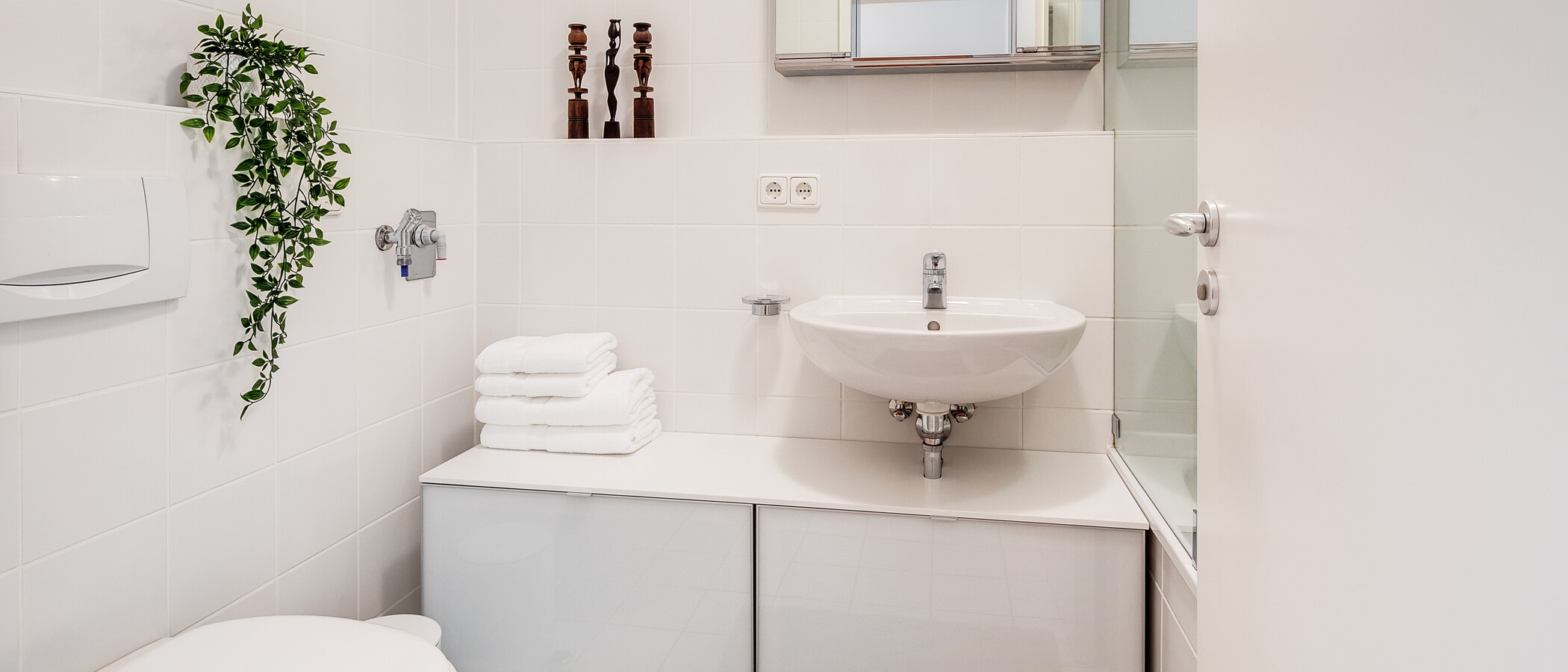 Wohnung München Trudering 02 Badezimmer 12077