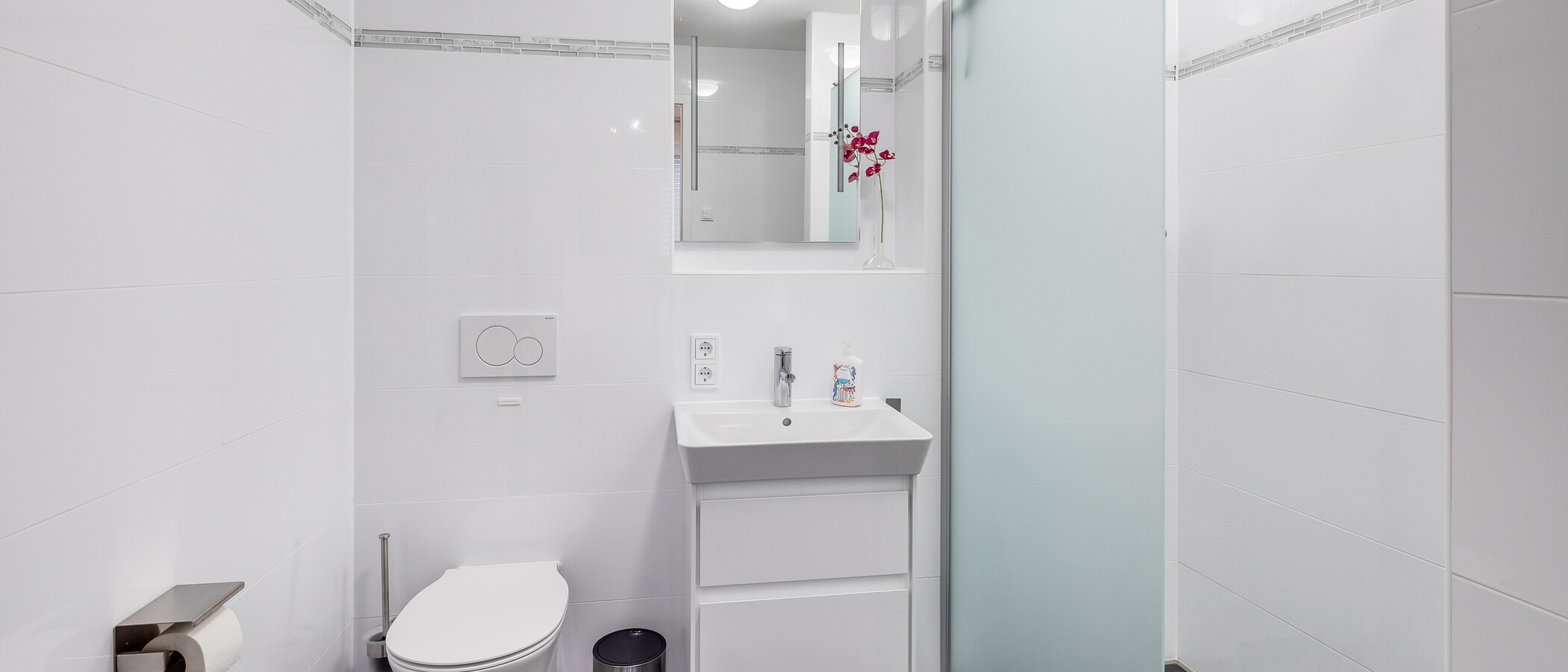 Wohnung München Aubing 01 1. Badezimmer 12136
