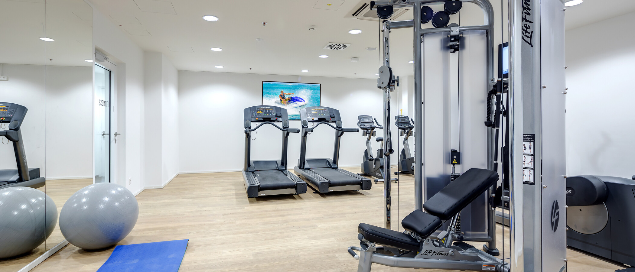 Wohnung München Nymphenburg 02 Fitness 12149