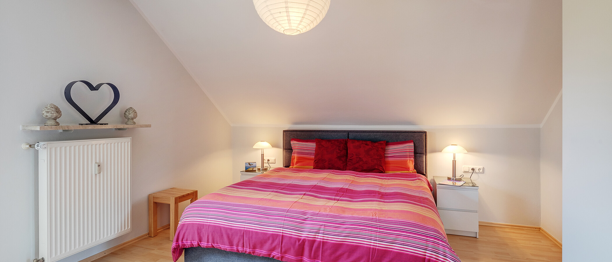 Dachgeschosswohnung München Waldperlach 01 1. Schlafzimmer 12208