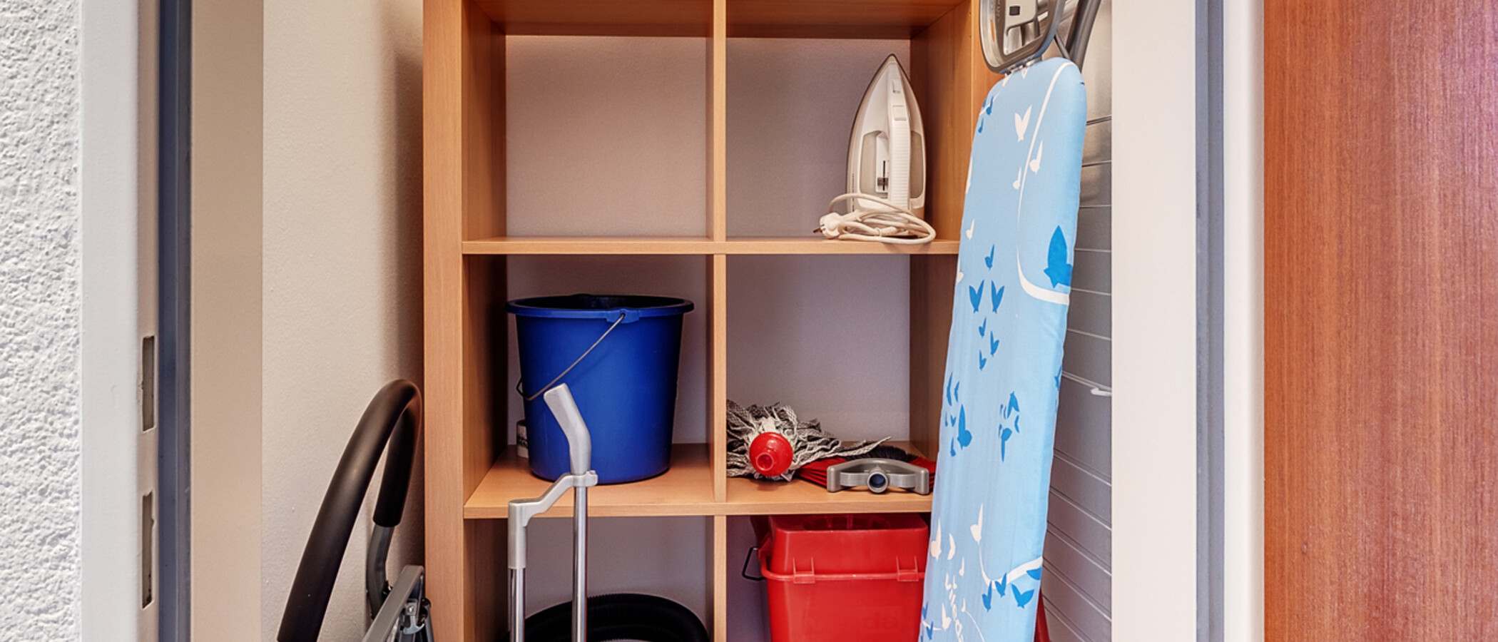 Dachgeschosswohnung München Waldperlach 01 Abstellraum 12208