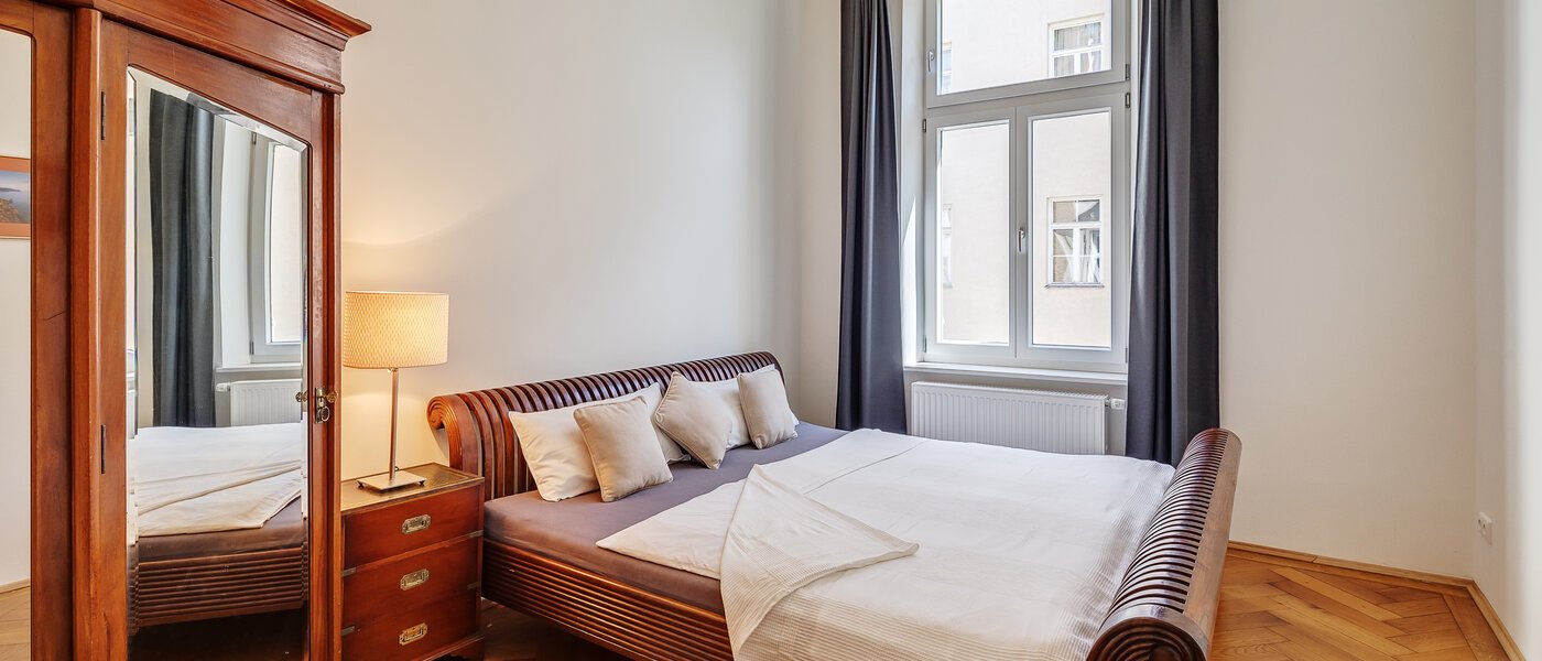 Wohnung München Isarvorstadt 01 1. Schlafzimmer 12242