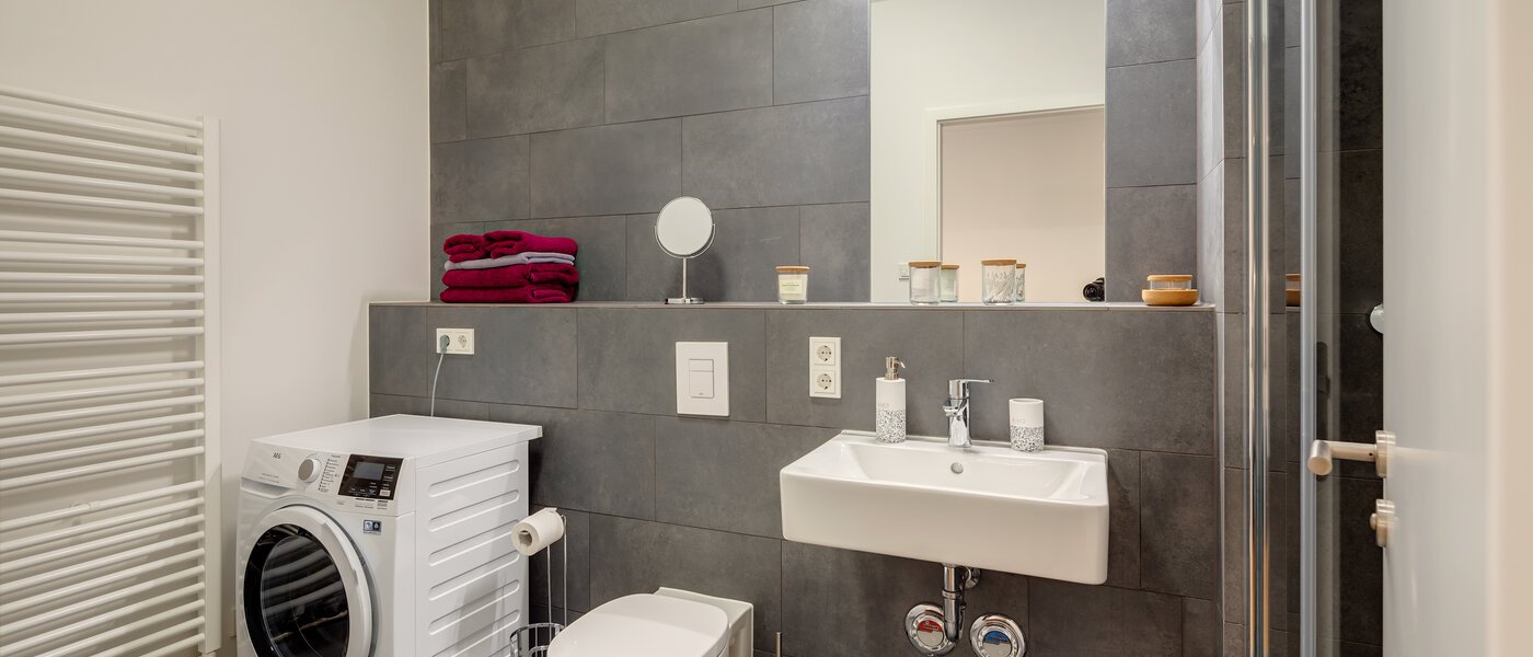Wohnung München Haidhausen 02 Badezimmer 12259