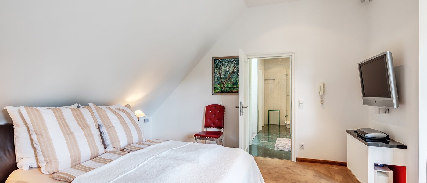 Wohnung München Herzogpark 01 1. Schlafzimmer 12265