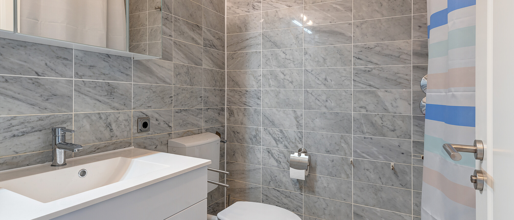 Wohnung München Bogenhausen 02 Badezimmer 12300