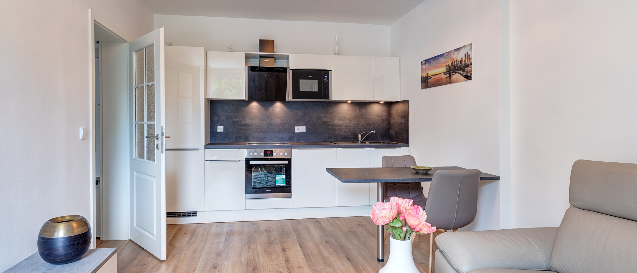 Wohnung München Bogenhausen 01 Wohnzimmer 12300