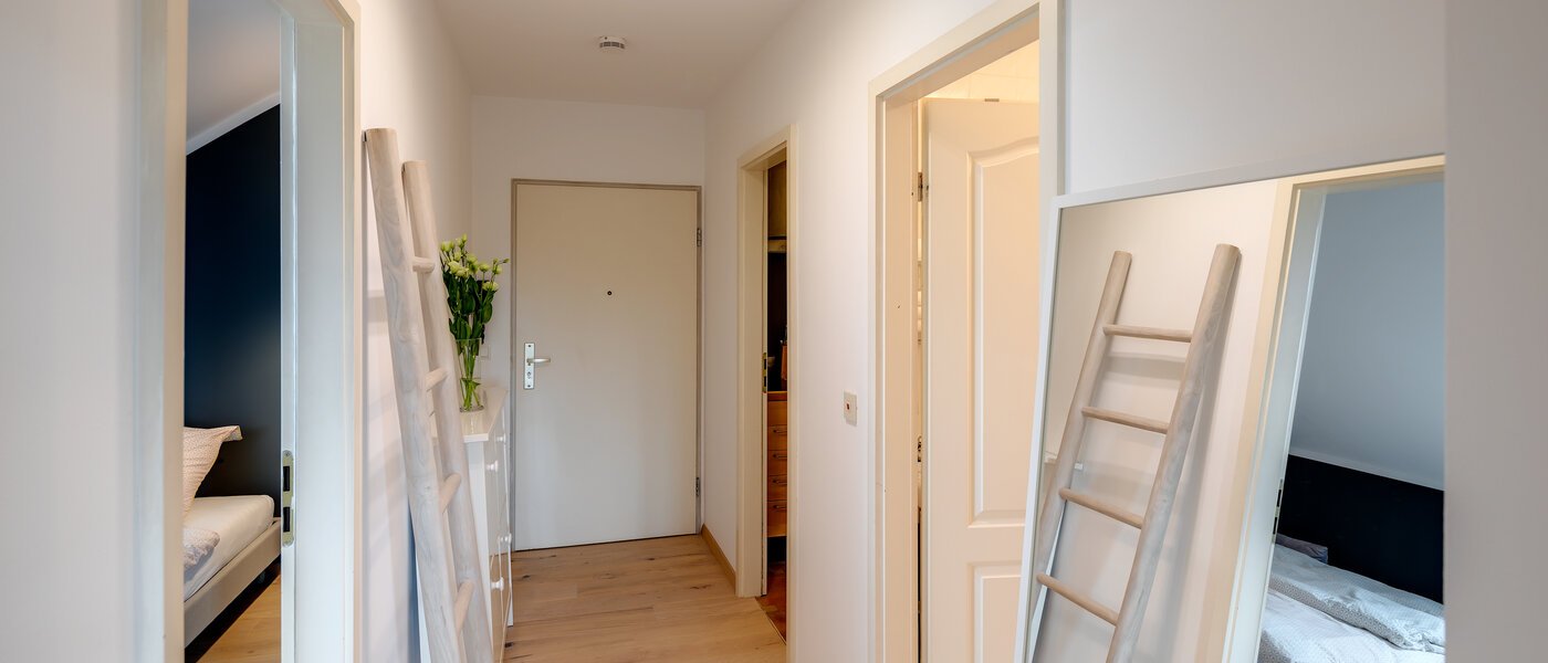 Dachgeschosswohnung München Obergiesing 01 Flur/Gang 12328