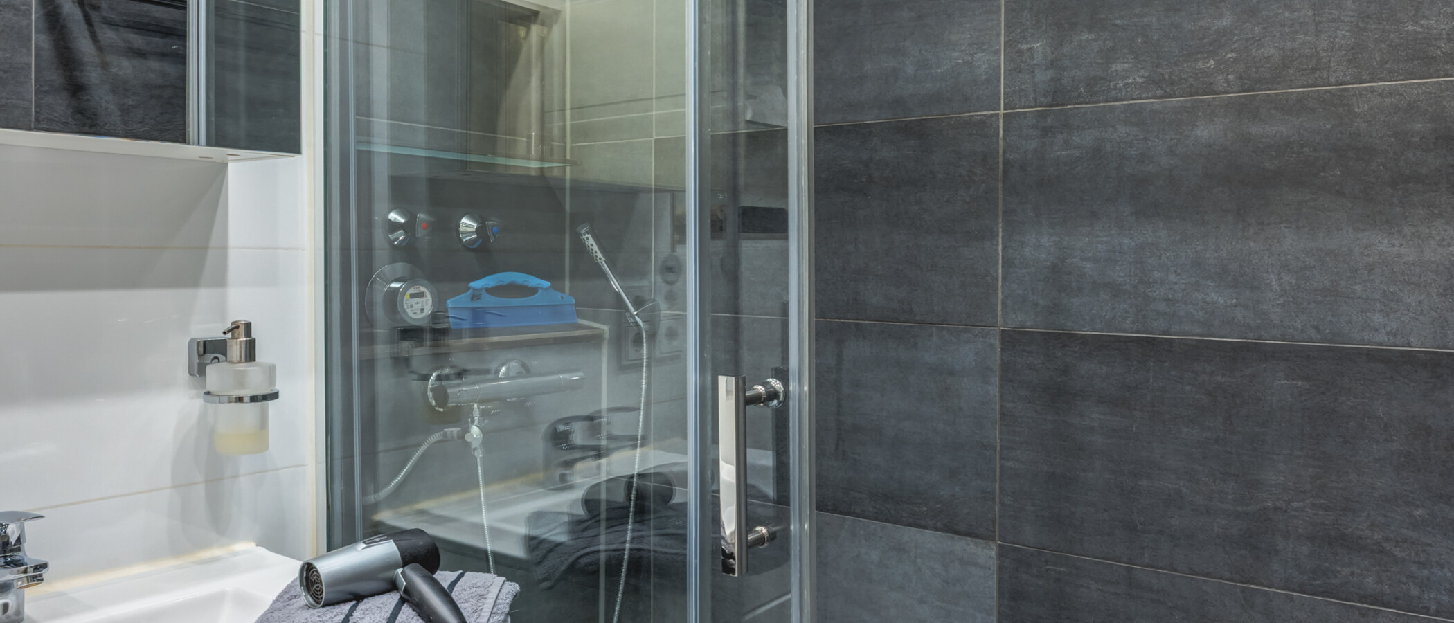 Wohnung München Solln 02 Badezimmer 12371