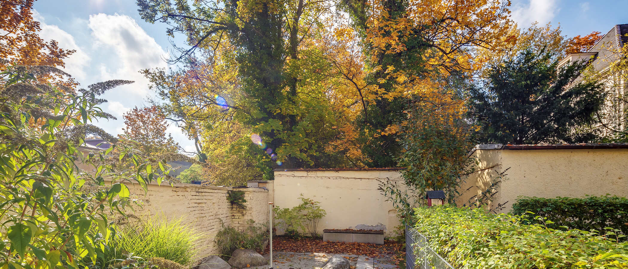 Gartenwohnung München Schwabing (rechts der Leopoldstraße) 01 Innenhof 12380