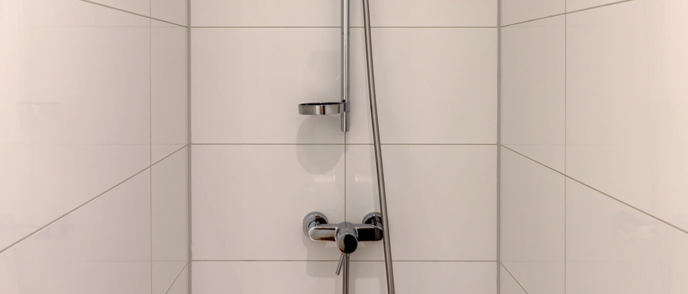 Wohnung Ismaning 02 Badezimmer 12383