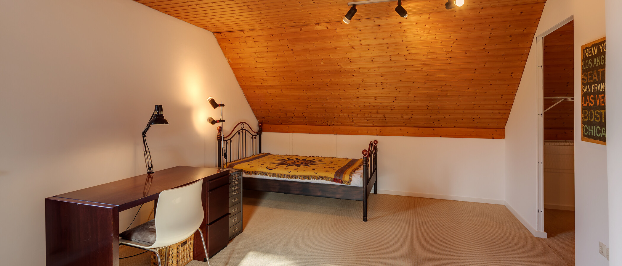Reiheneckhaus München Obersendling 02 2. Schlafzimmer	 12456