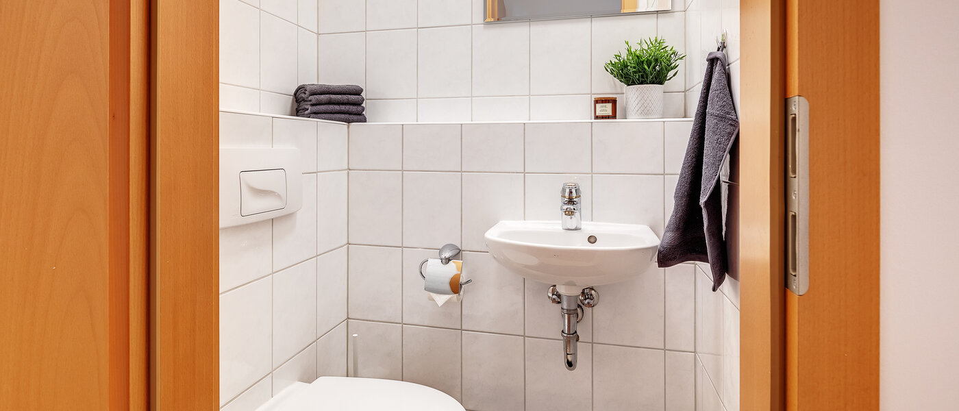 Wohnung München Westpark 01 Gäste-WC 12461