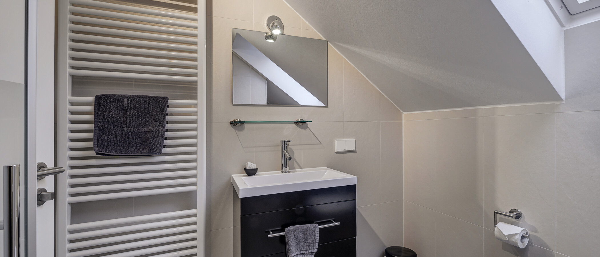 Reihenmittelhaus Baldham Vaterstetten 03 2. Badezimmer 12473