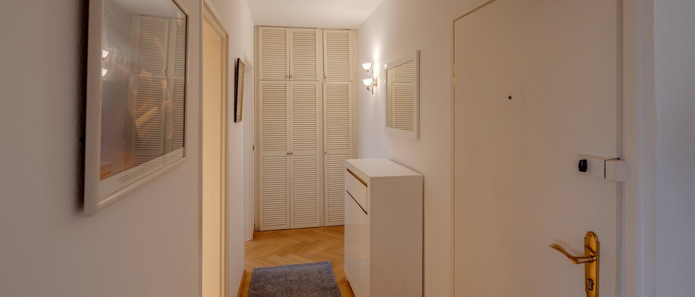 Wohnung München Harlaching 01 Flur/Gang 12493