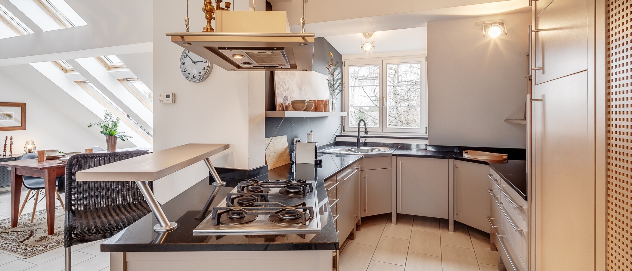 Dachgeschosswohnung München Nymphenburg 01 Küche 12497