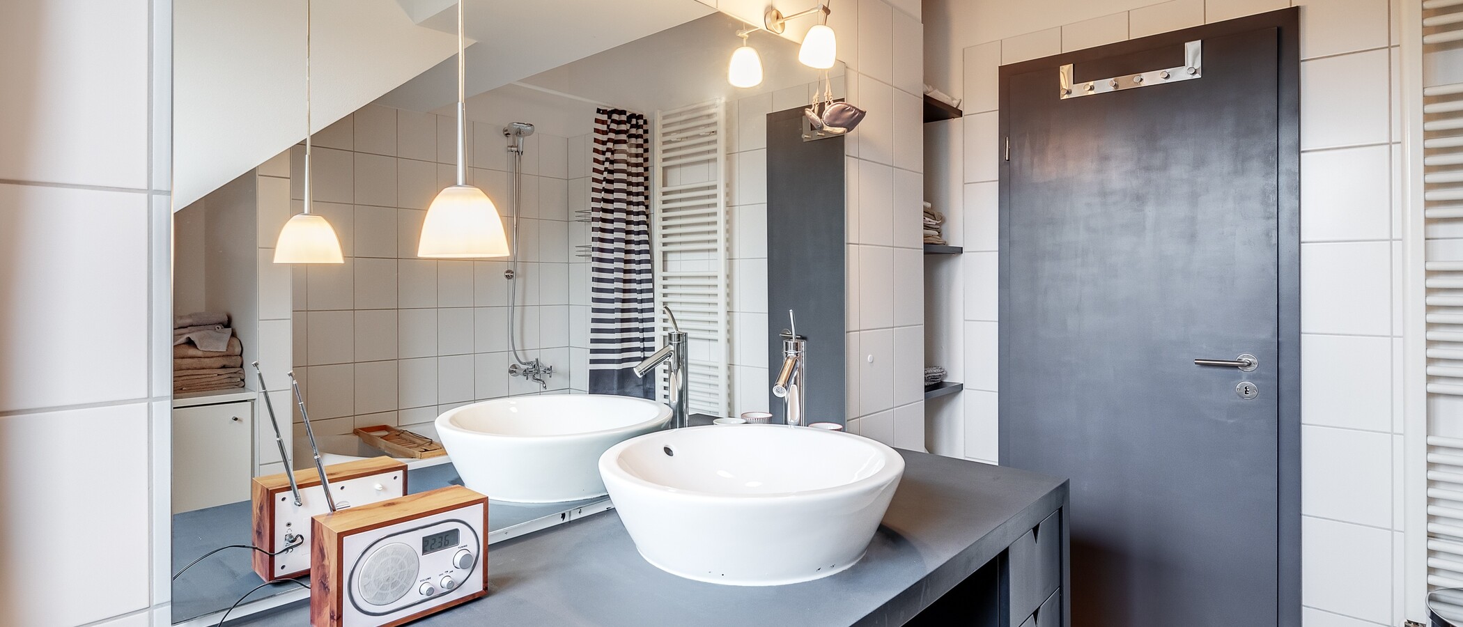 Dachgeschosswohnung München Nymphenburg 02 Badezimmer 12497