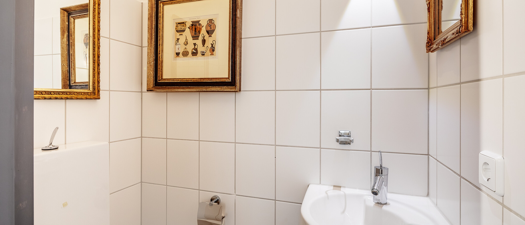 Dachgeschosswohnung München Nymphenburg 02 sep. WC 12497