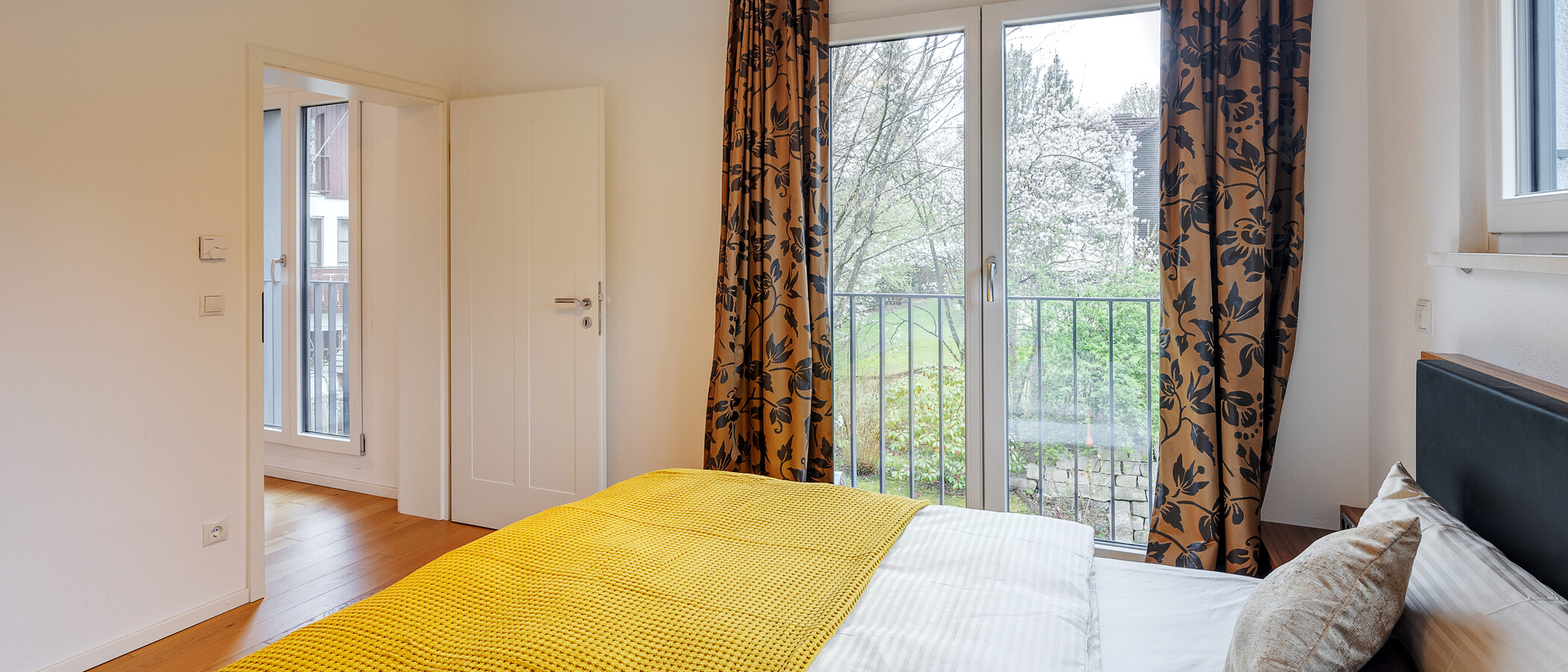 Einfamilienhaus Starnberg 03 1. Schlafzimmer 12506