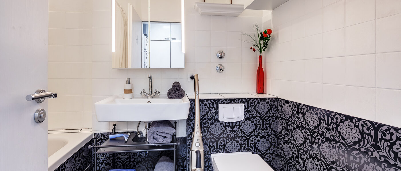 Wohnung München Arabellapark 02 Badezimmer 12513