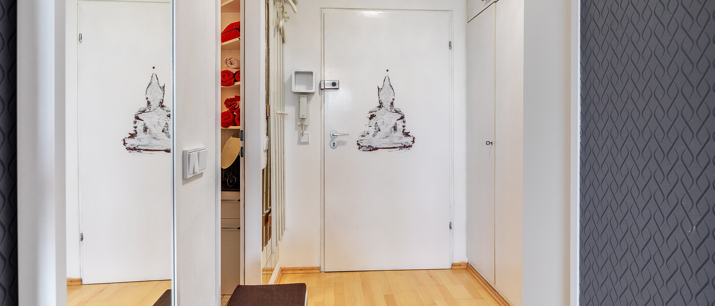 Wohnung München Arabellapark 01 Flur/Gang 12513