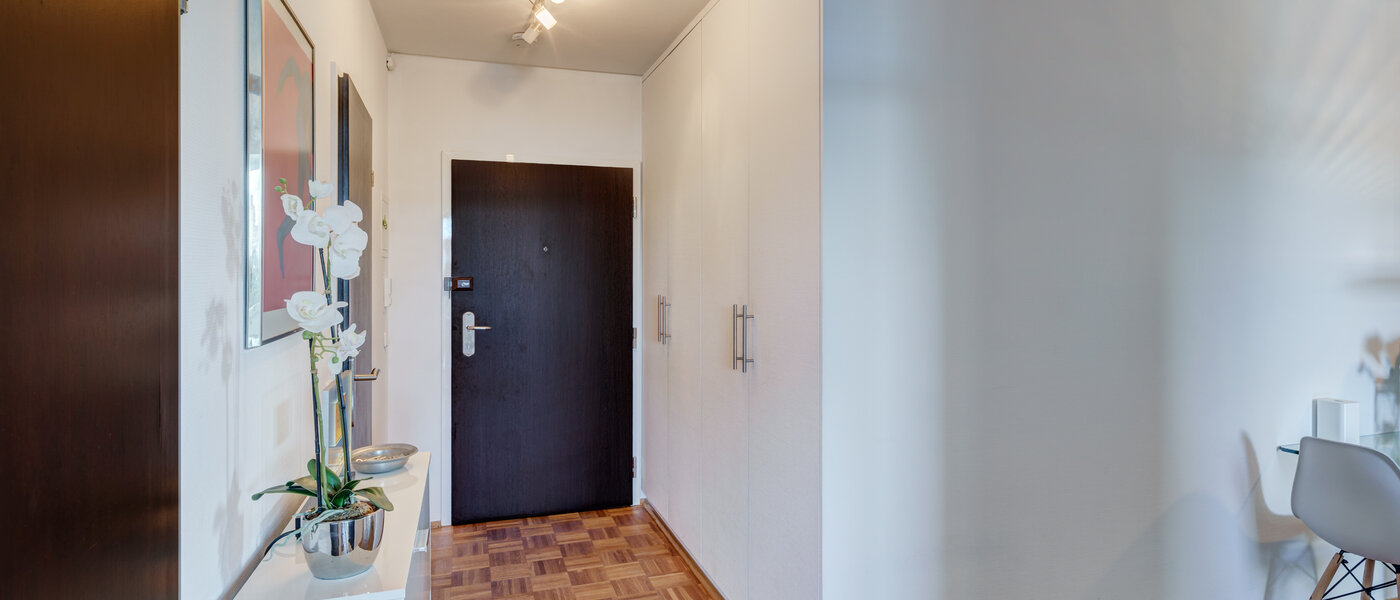 Wohnung München Arabellapark 01 Flur/Gang 12568