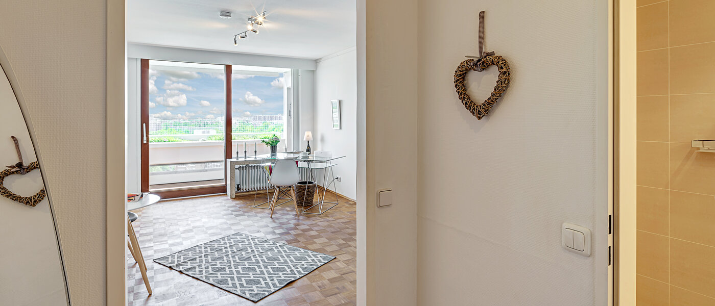 Wohnung München Arabellapark 02 Ankleide 12568