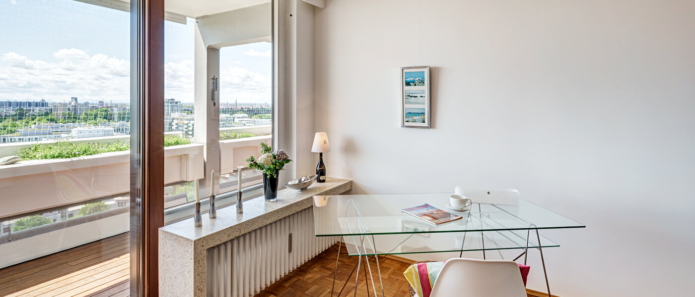 Wohnung München Arabellapark 02 Arbeitszimmer 12568