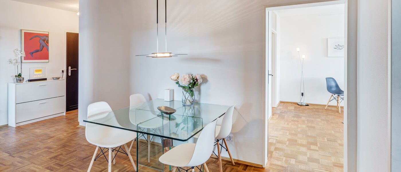 Wohnung München Arabellapark 03 Essbereich 12568