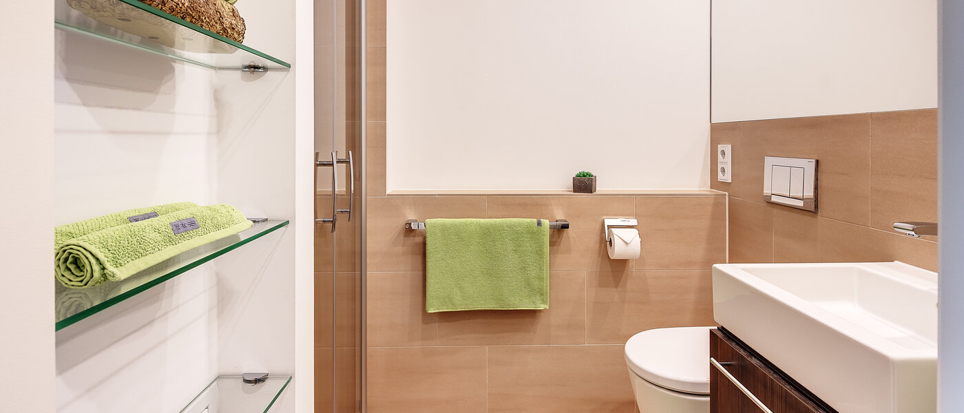 Apartment München Schwabing-West (rund um den Hohenzollernplatz) 03 Badezimmer 12583