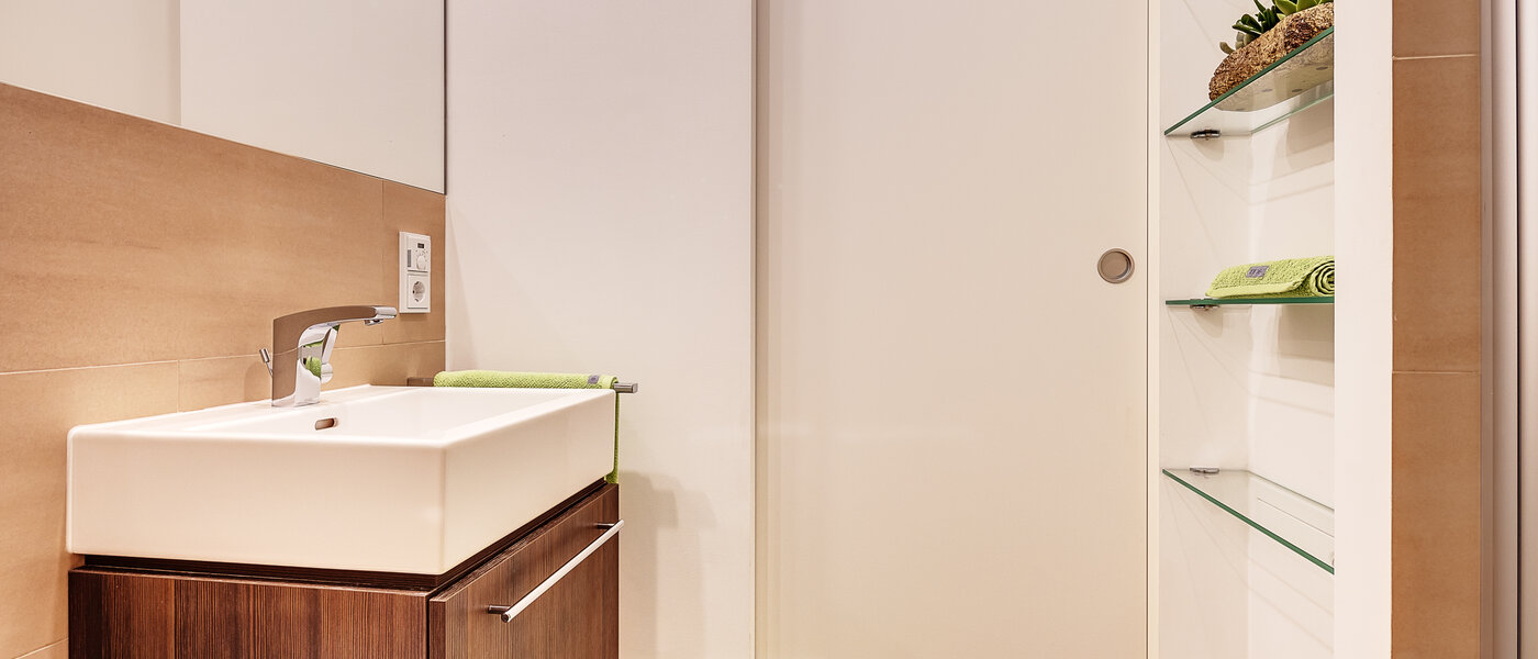 Apartment München Schwabing-West (rund um den Hohenzollernplatz) 06 Badezimmer 12583