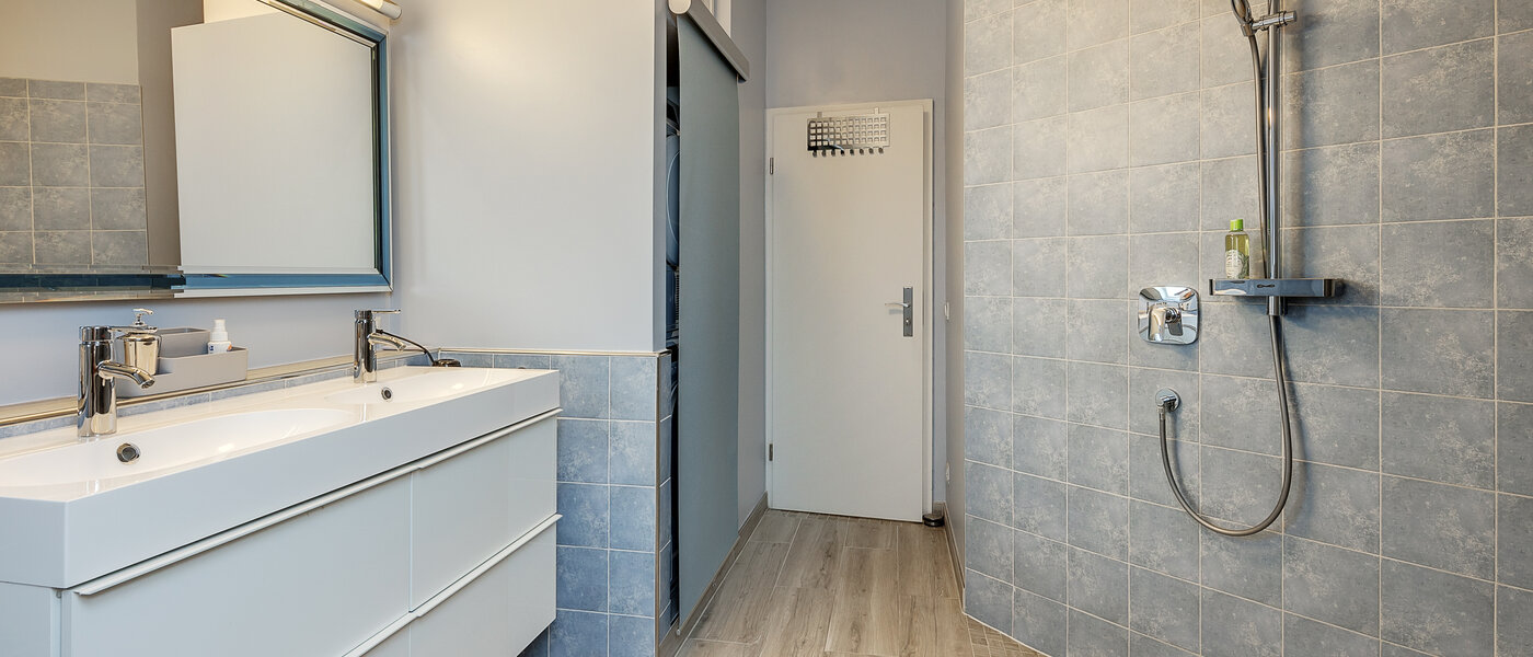 Dachterrassenwohnung München Maxvorstadt 04 Badezimmer 12588