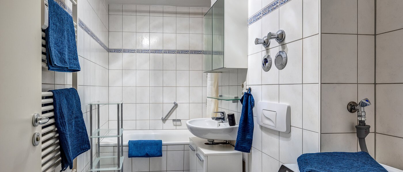Wohnung München Thalkirchen 01 Badezimmer 12695